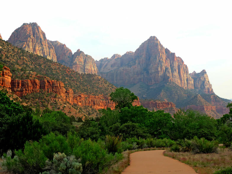 family hikes in zion